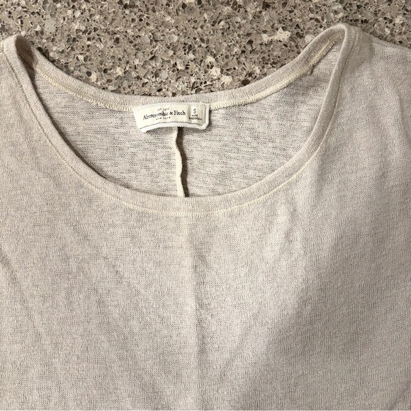 Abercrombie & Fitch Women's Top - Size Small ⭐🤍 - Picture 3 of 8